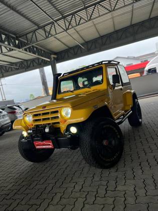 TROLLER T4 2.8 TETO RÍGIDO 12V TURBO INTERCOOLER DIESEL 2P MANUAL
